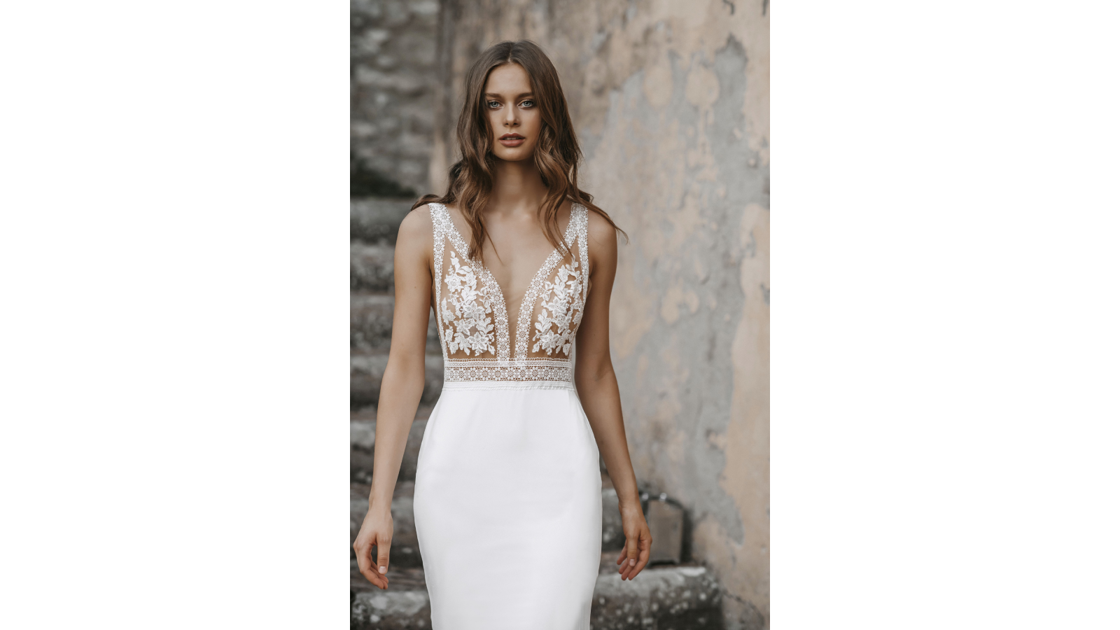 <p><b>ALLURE BRIDAL</b></p>
